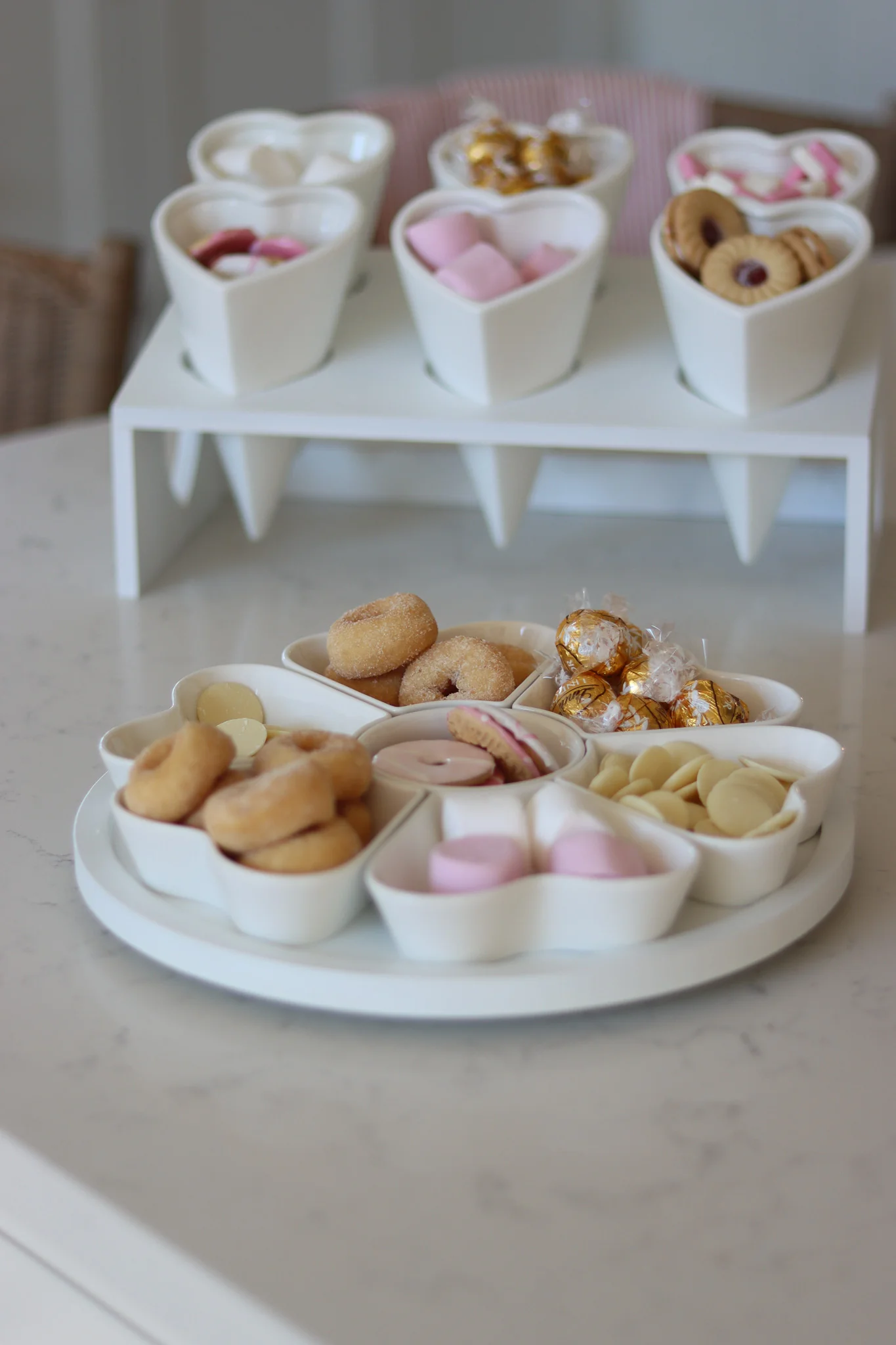 7 Pc Lazy Susan Heart Snacking Station - White - Image 3