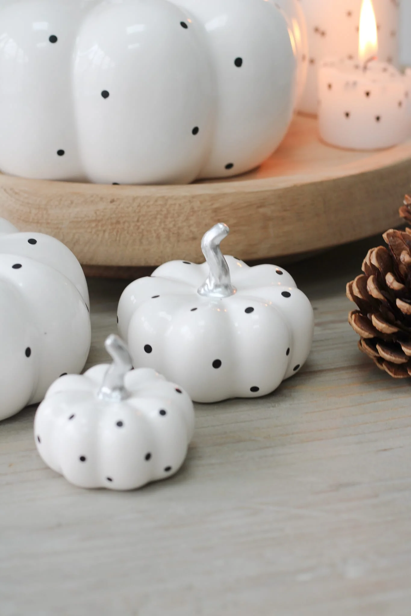 Ceramic Pumpkin White Polka Dot - Medium 2Pc Set - Image 10