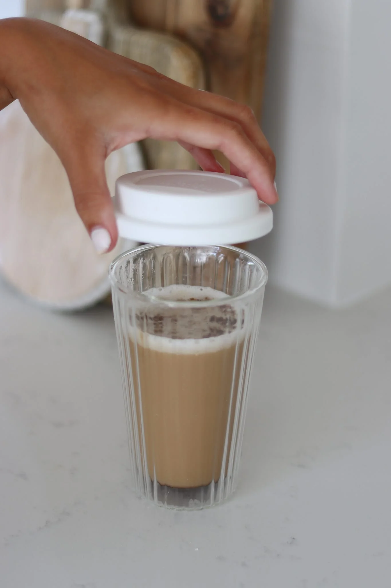 Double Walled Glass Travel Mug – Rippled - Image 4