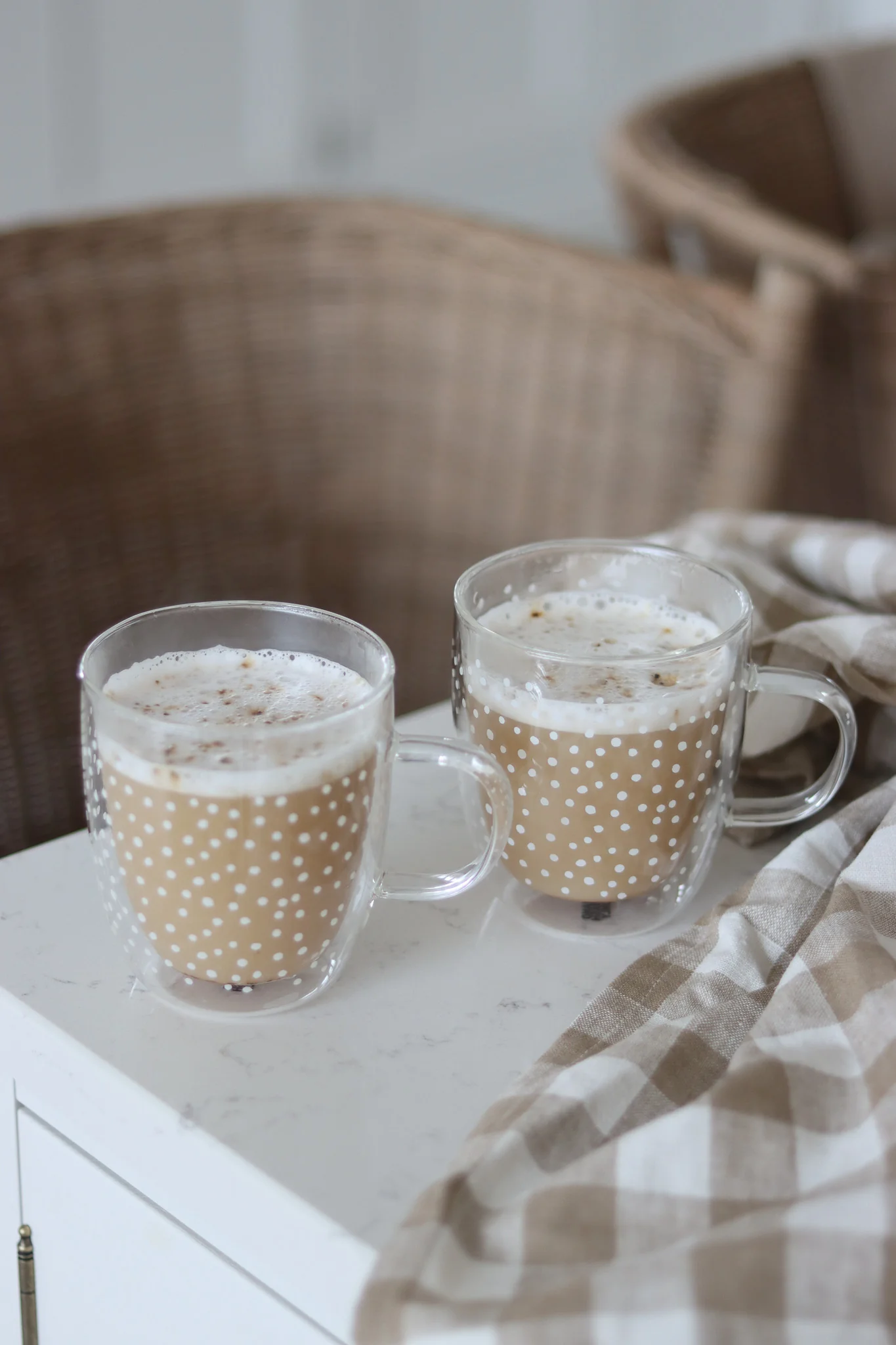 Double Walled Glass Mug Set - 2piece - Cosmos/White - Image 4