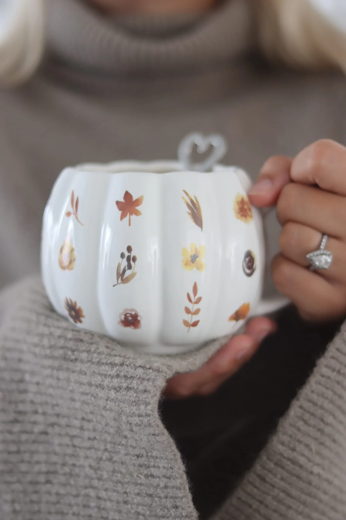Large Pumpkin Mug - Autumn Flowers
