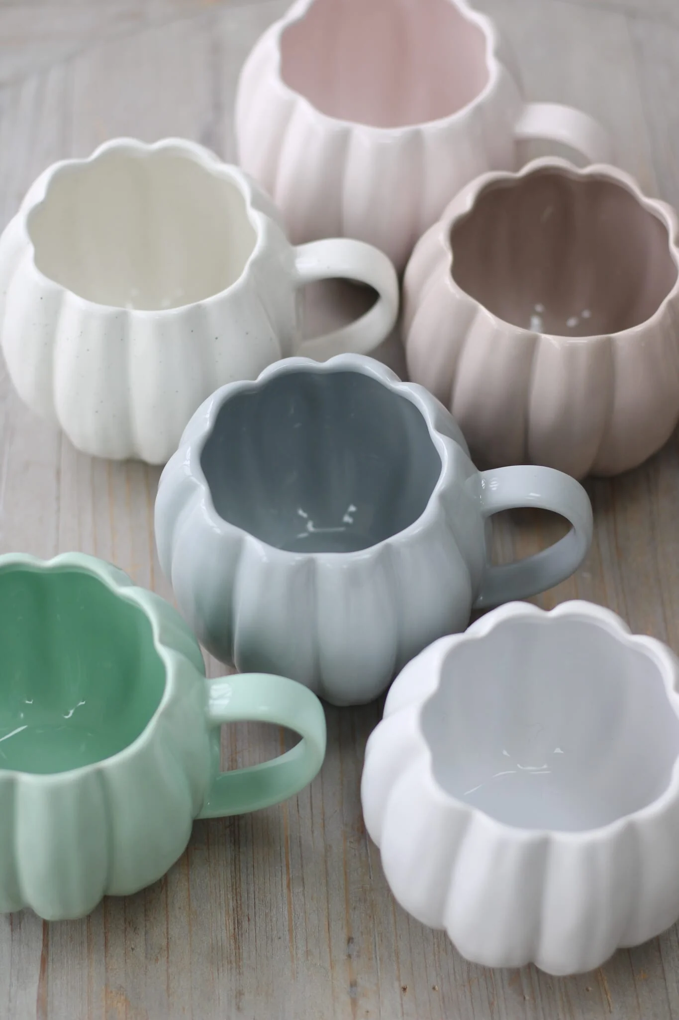 Large Pumpkin Mug - Green - Image 3