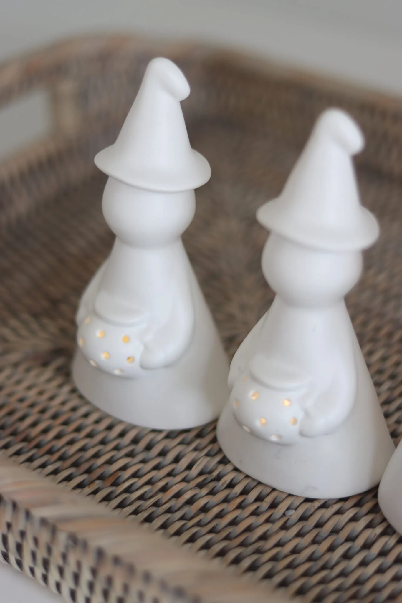 LED Ceramic Witches - Cauldron 3pc - Image 2