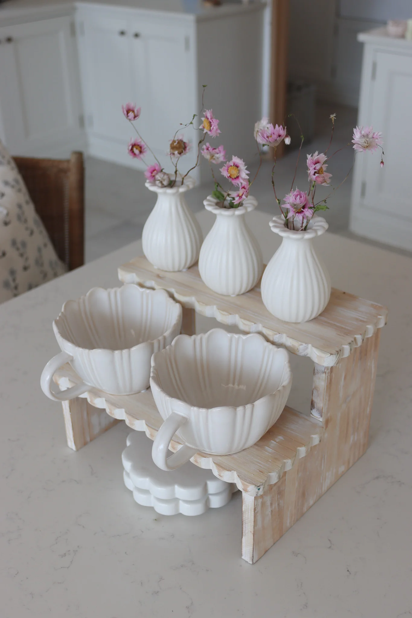 Two Tier Display Stand - Scalloped Natural