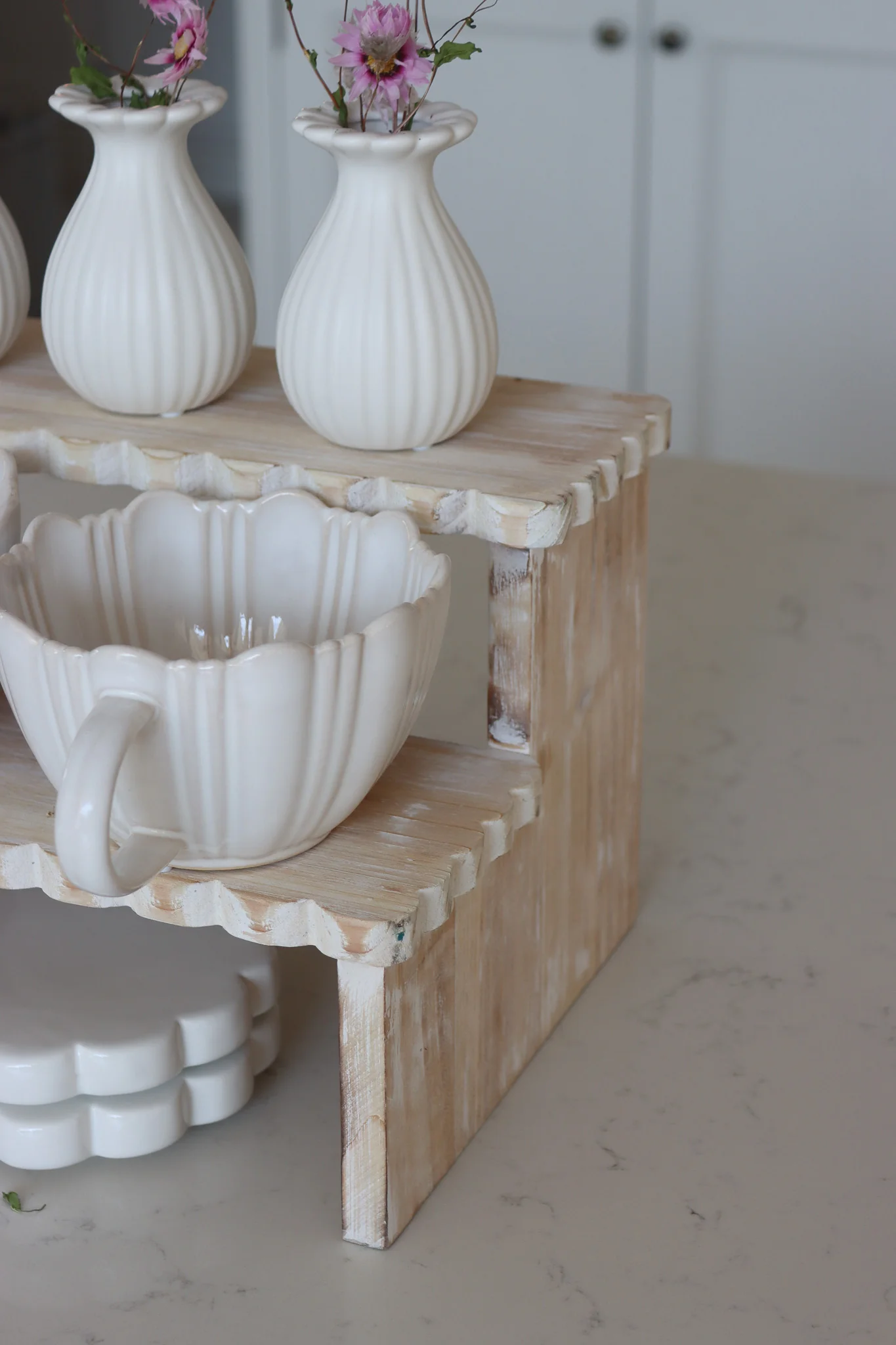 Two Tier Display Stand - Scalloped Natural - Image 3