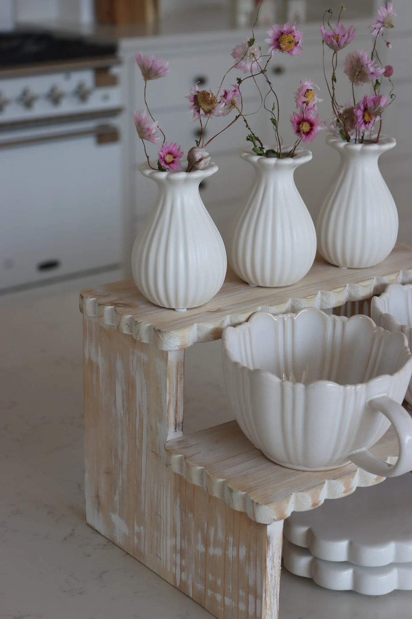 Two Tier Display Stand - Scalloped Natural - Image 2