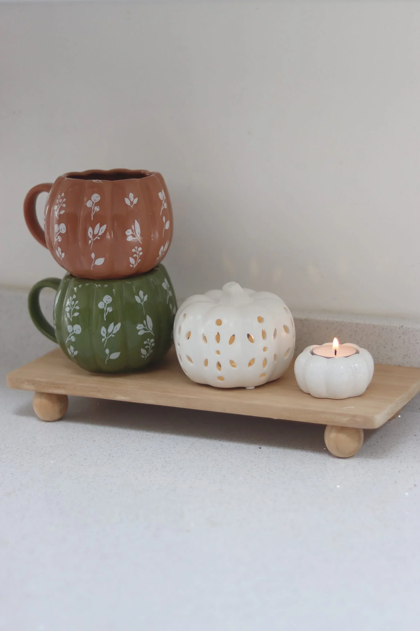 Raised Wooden Tray Round Feet - Natural - Image 4