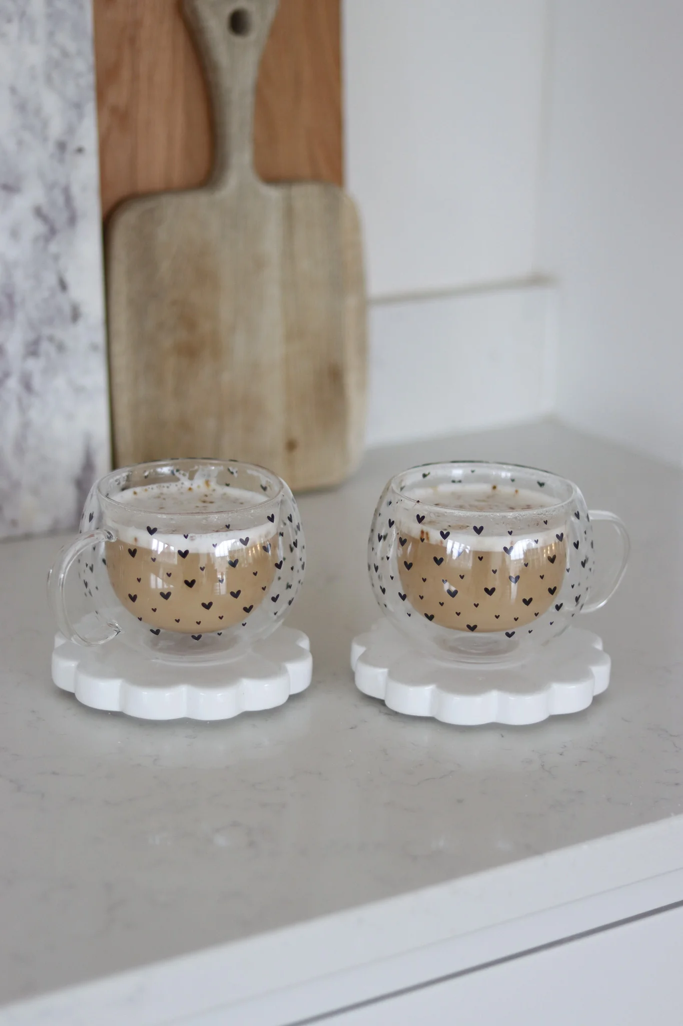Round Double Walled Glass Mug Set – 2 Piece – Black Multi Heart