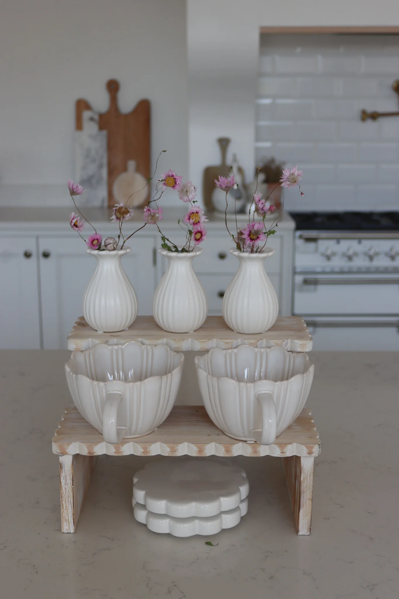 Two Tier Display Stand - Scalloped Natural - Image 4