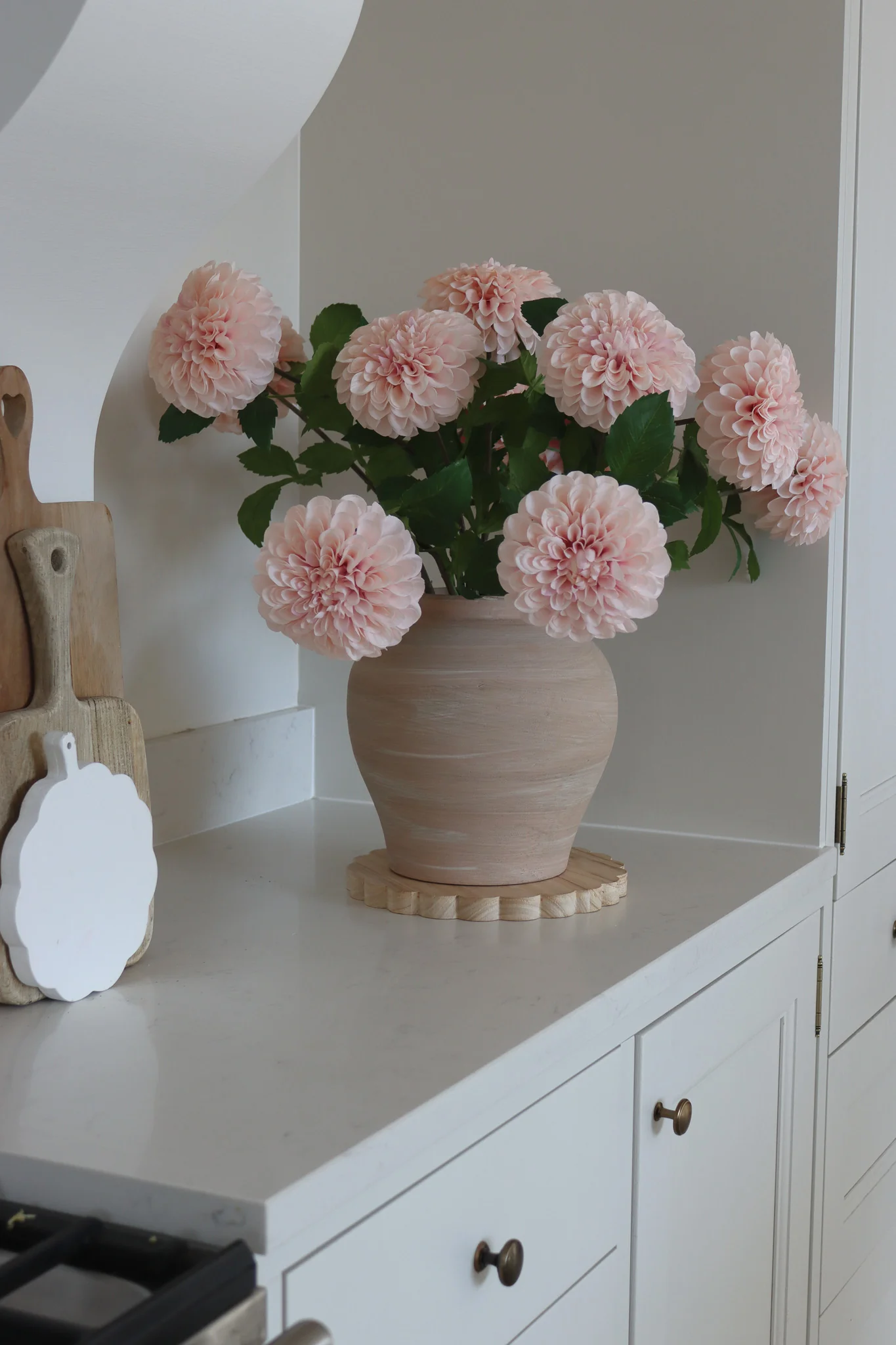 Scalloped Natural Display Board - Image 3