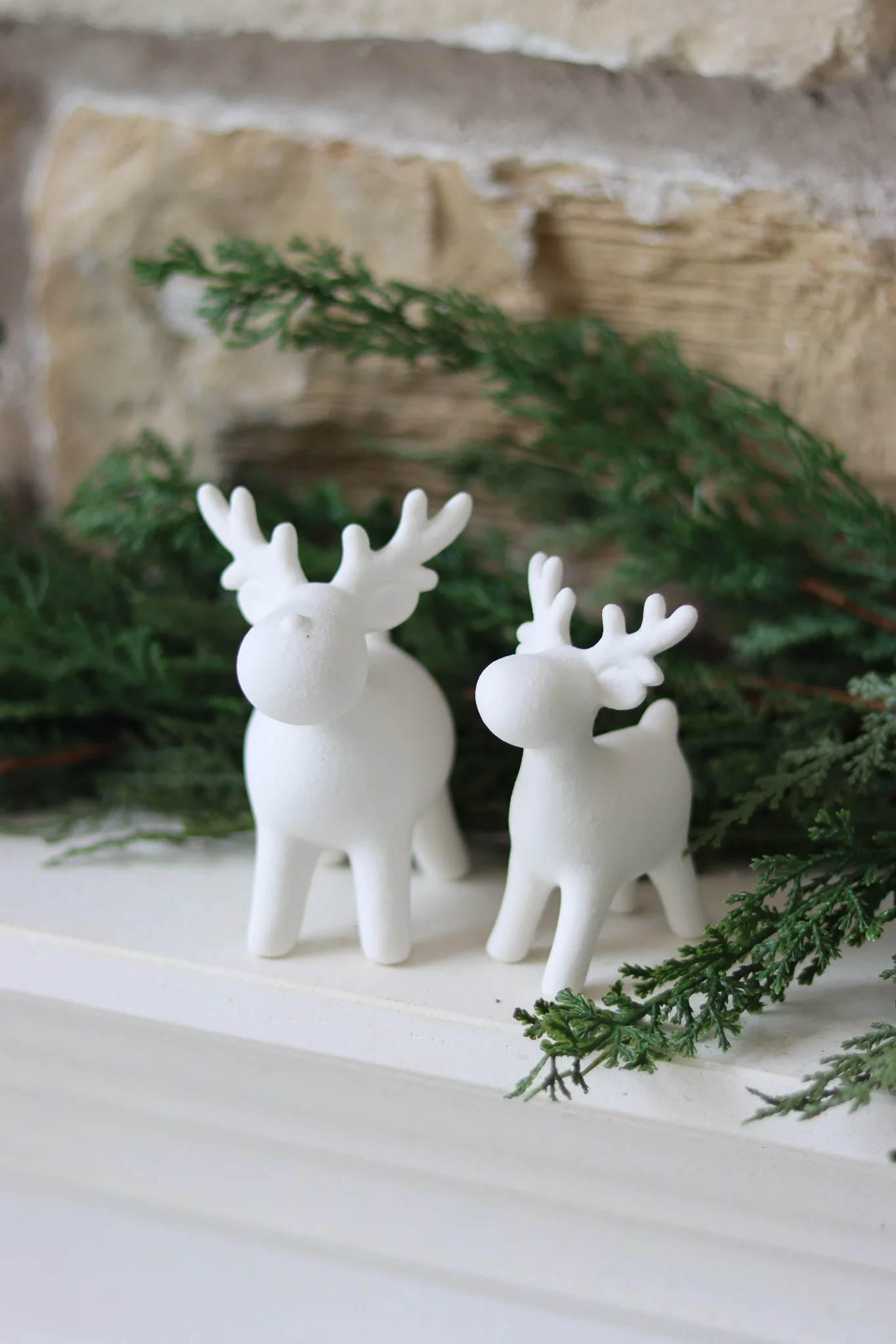 Set of 2 Ceramic Deers
