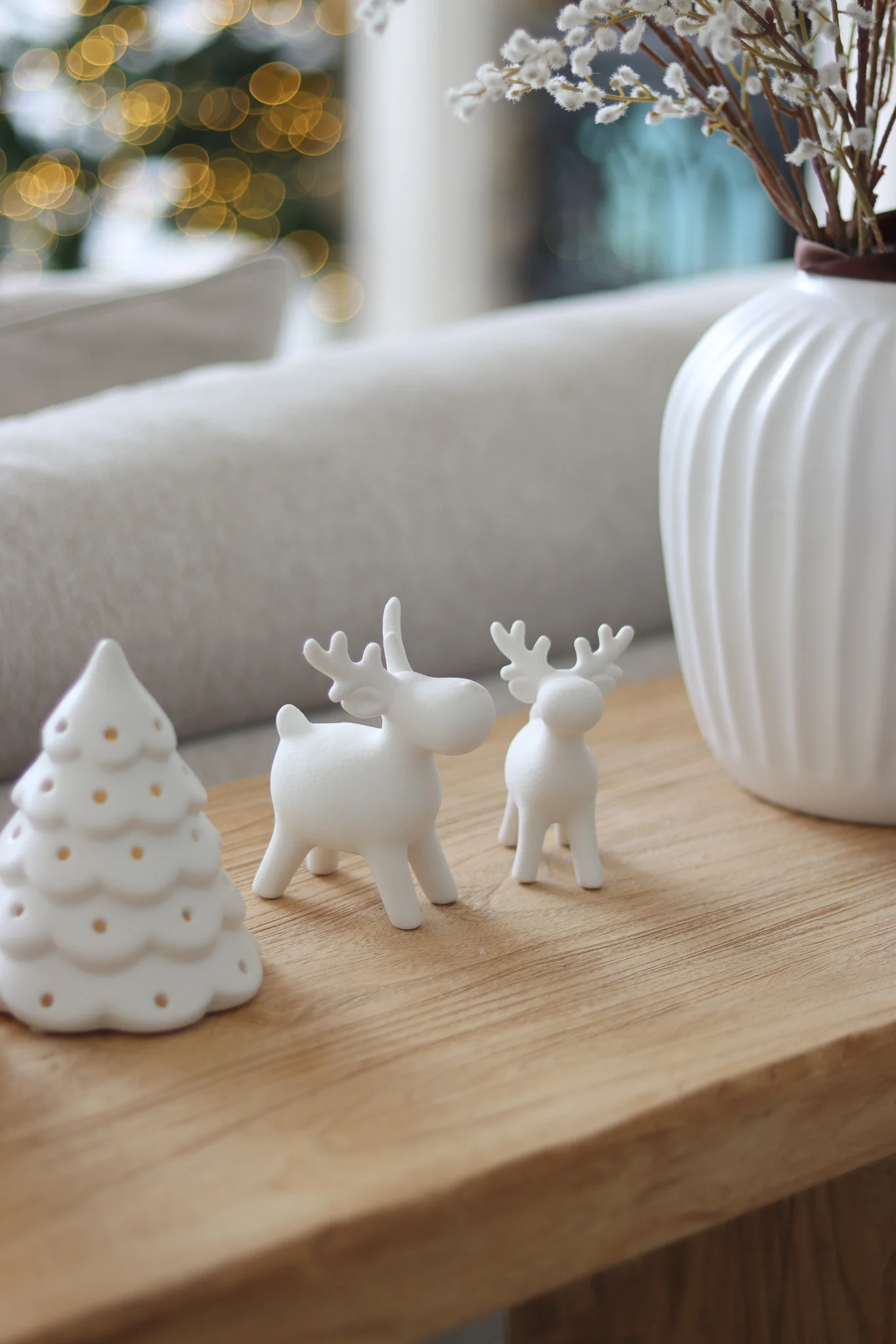 Set of 2 Ceramic Deers - Image 2