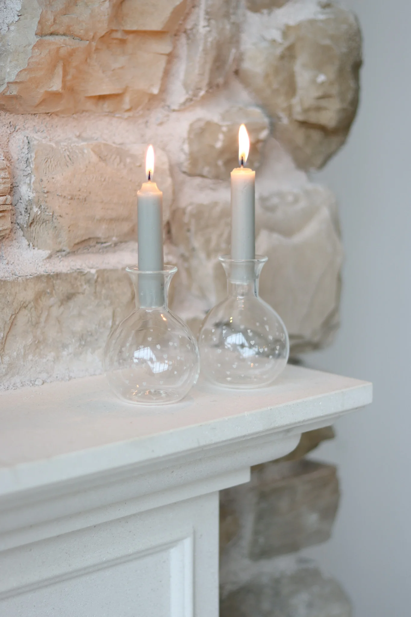 Set of 2 Round Glass Candle Holders – White Hearts - Image 2