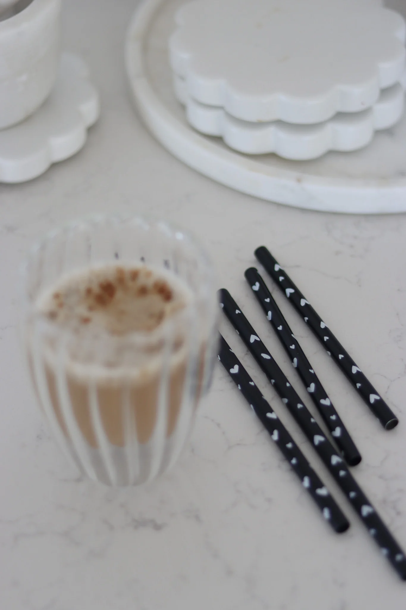 Set of 4 Black Stainless Steel Straws - Multi Heart - Image 3