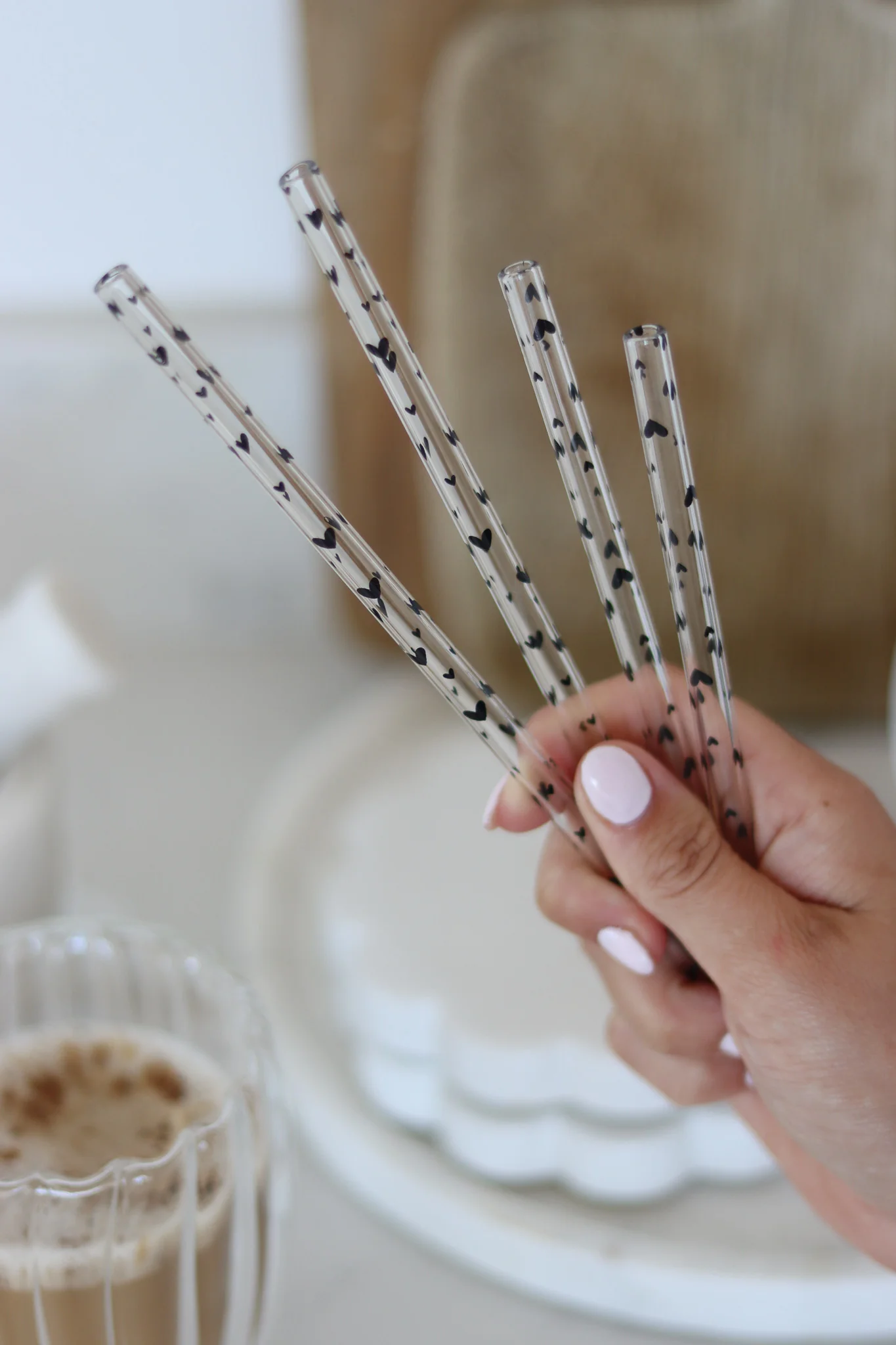 Set Of 4 Glass Straws - Black/Multi Heart - Image 2