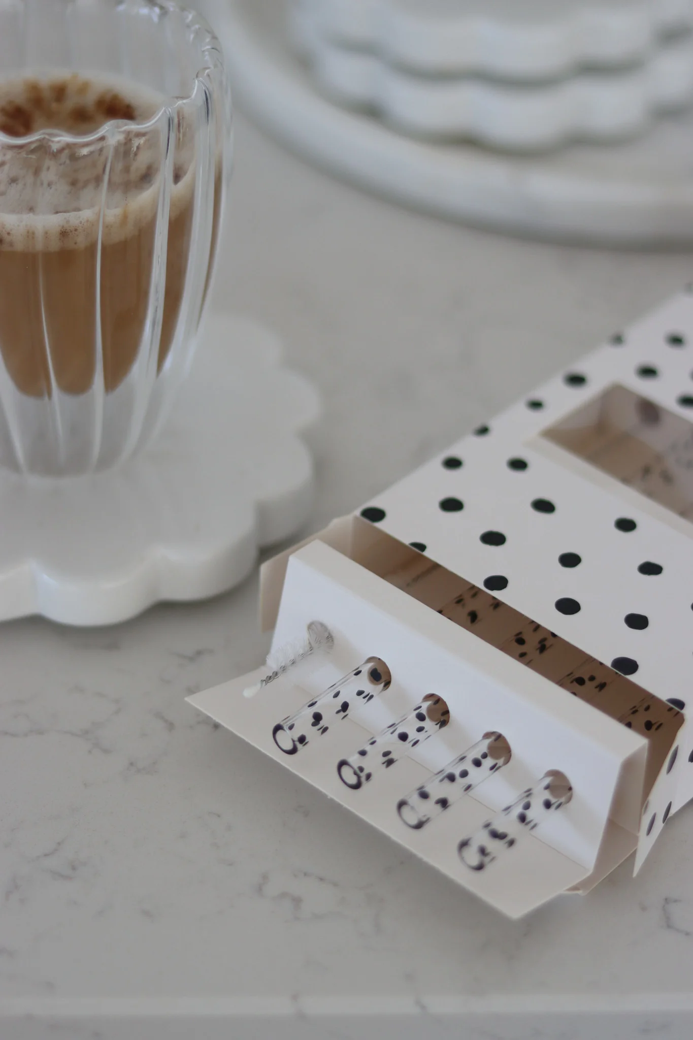 Set Of 4 Glass Straws - Black/Polka Dot - Image 4