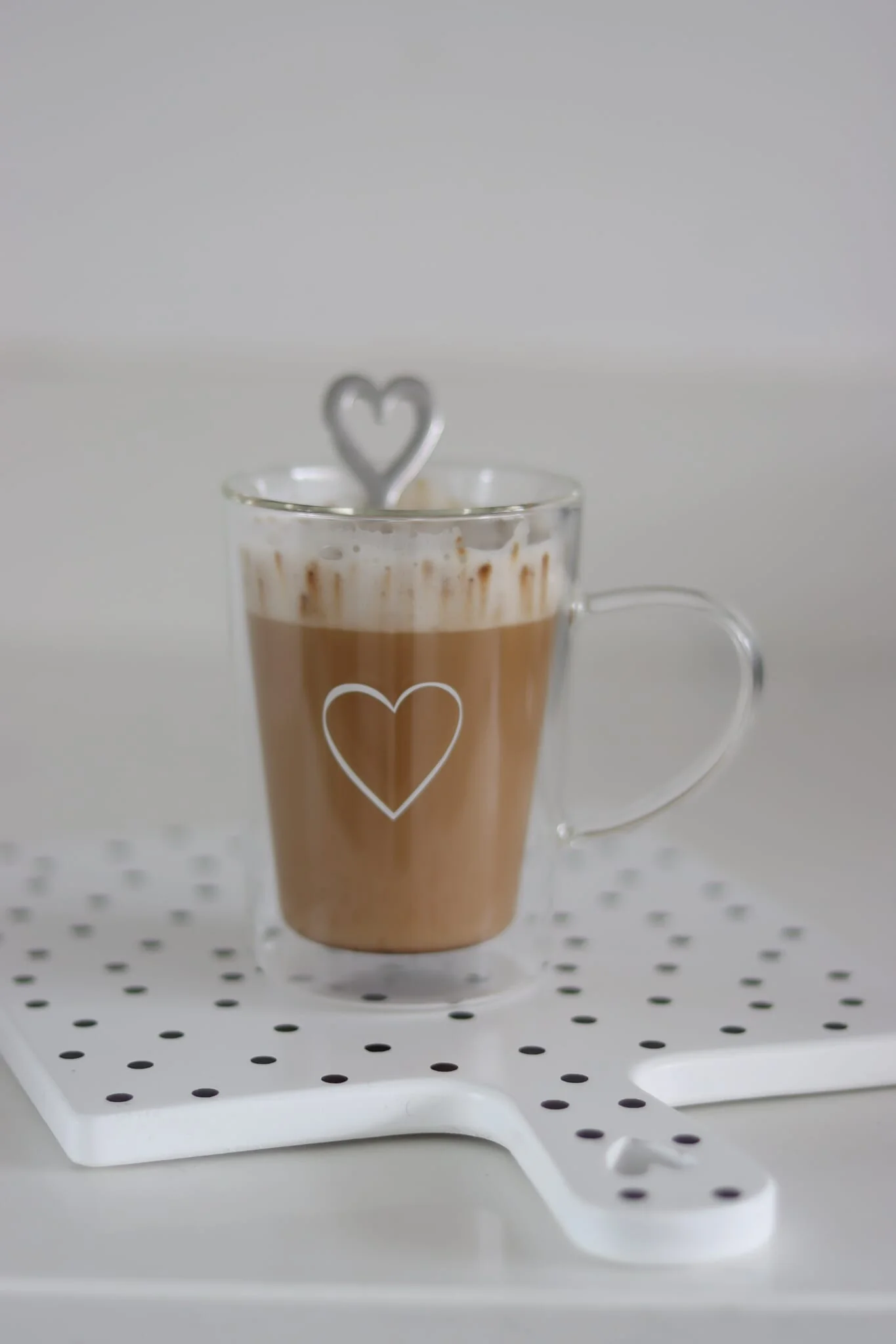 Slim Double Wall Glass Mug - Single Heart/White - Image 3
