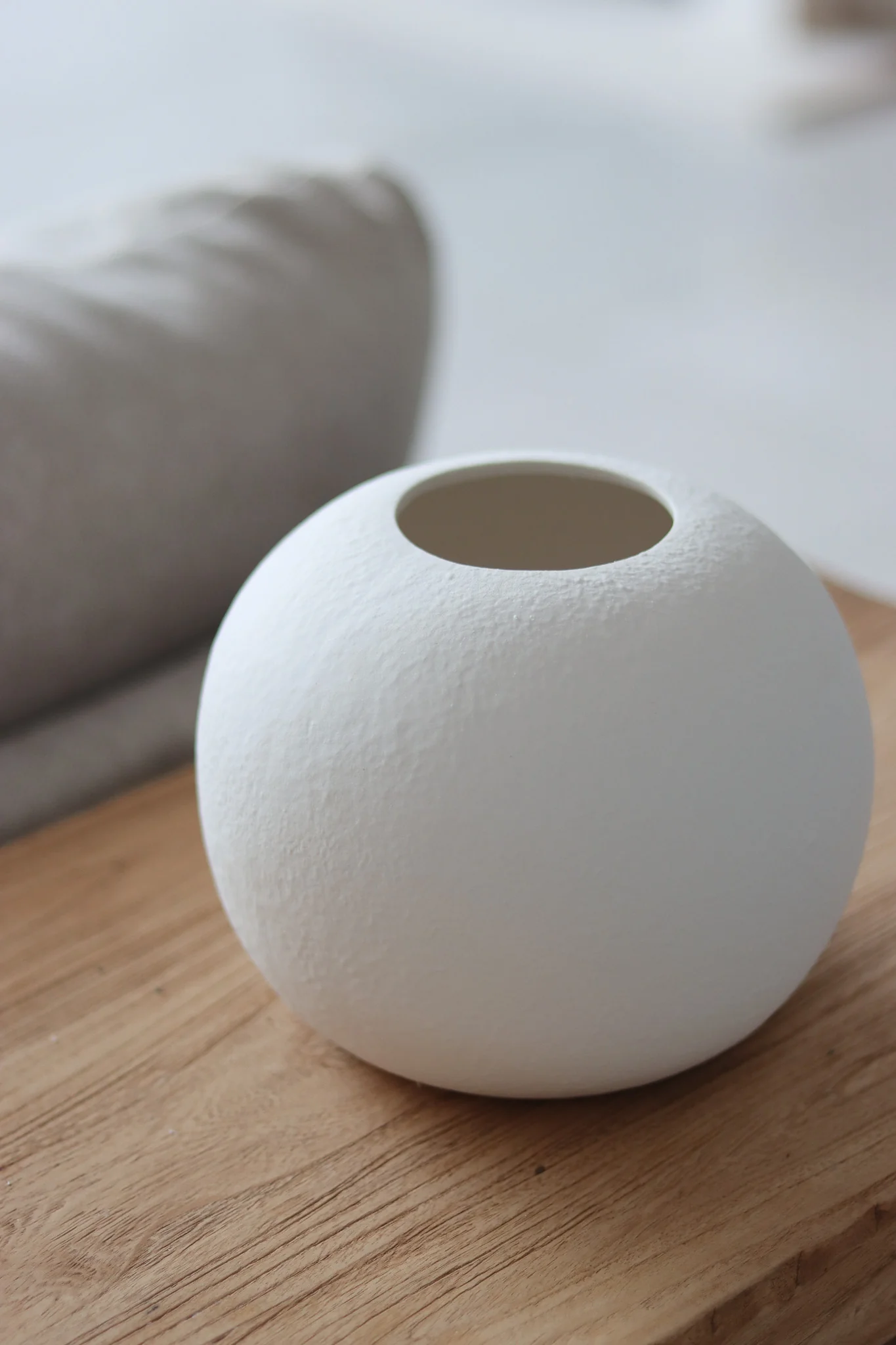 Smooth Round Ceramic Vase - Image 5