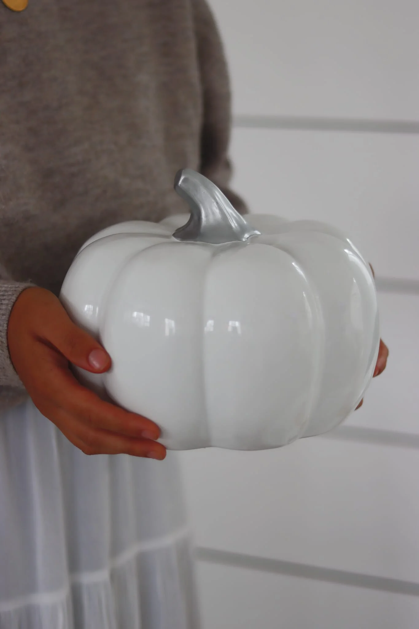 The XL Ceramic Pumpkin - White - Image 2