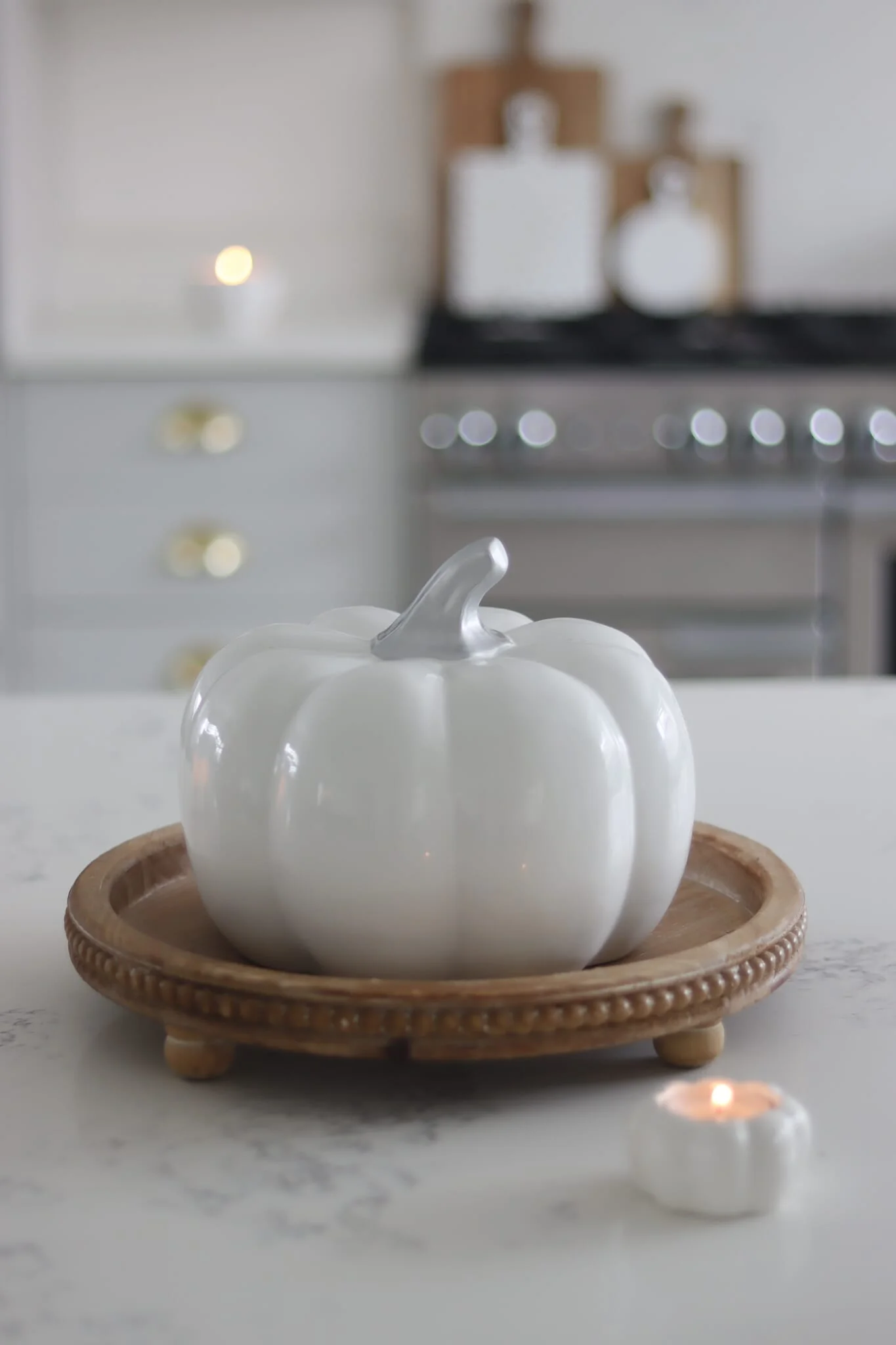 The XL Ceramic Pumpkin - White - Image 3