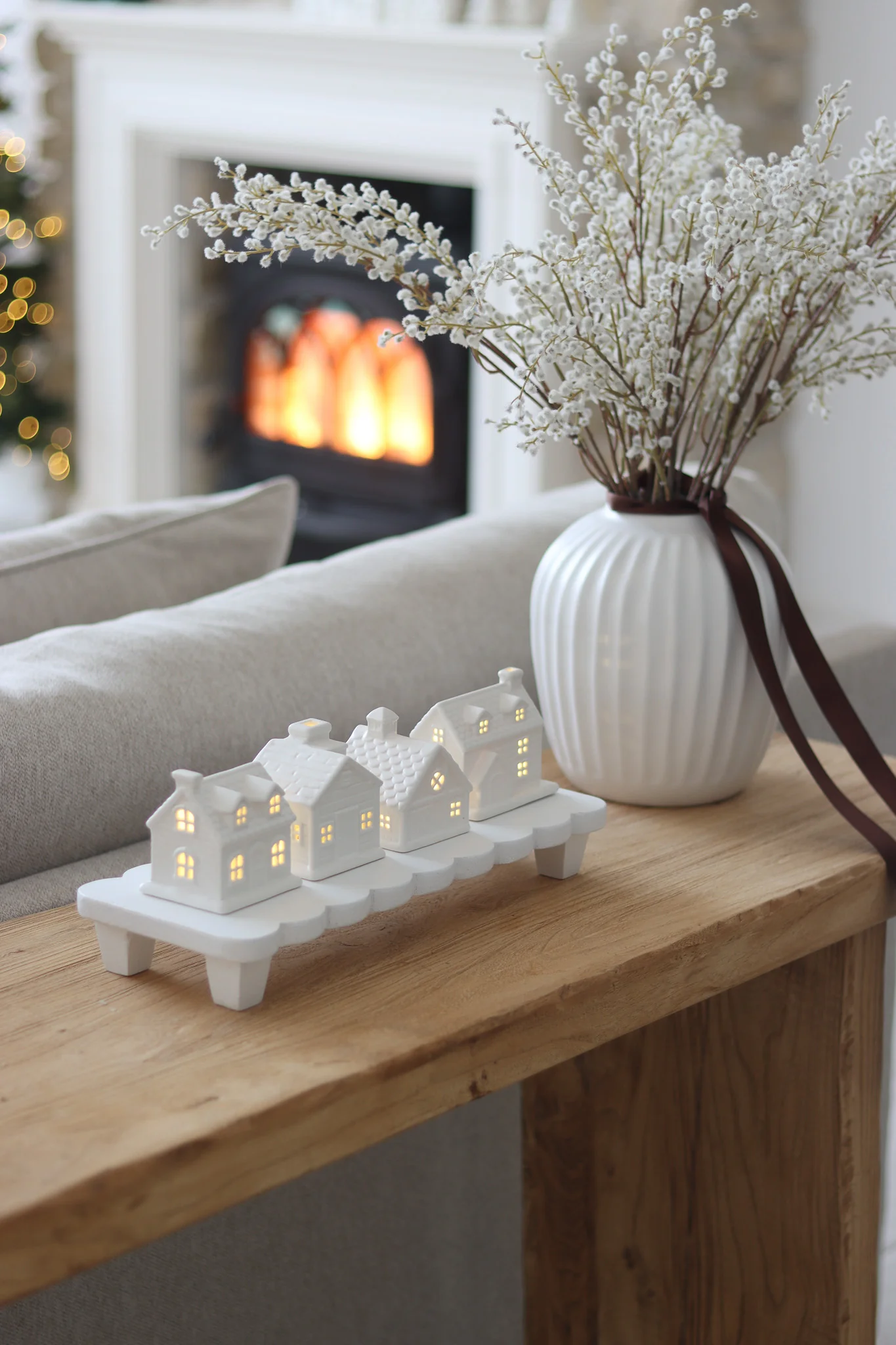 Village house scalloped tray Bundle
