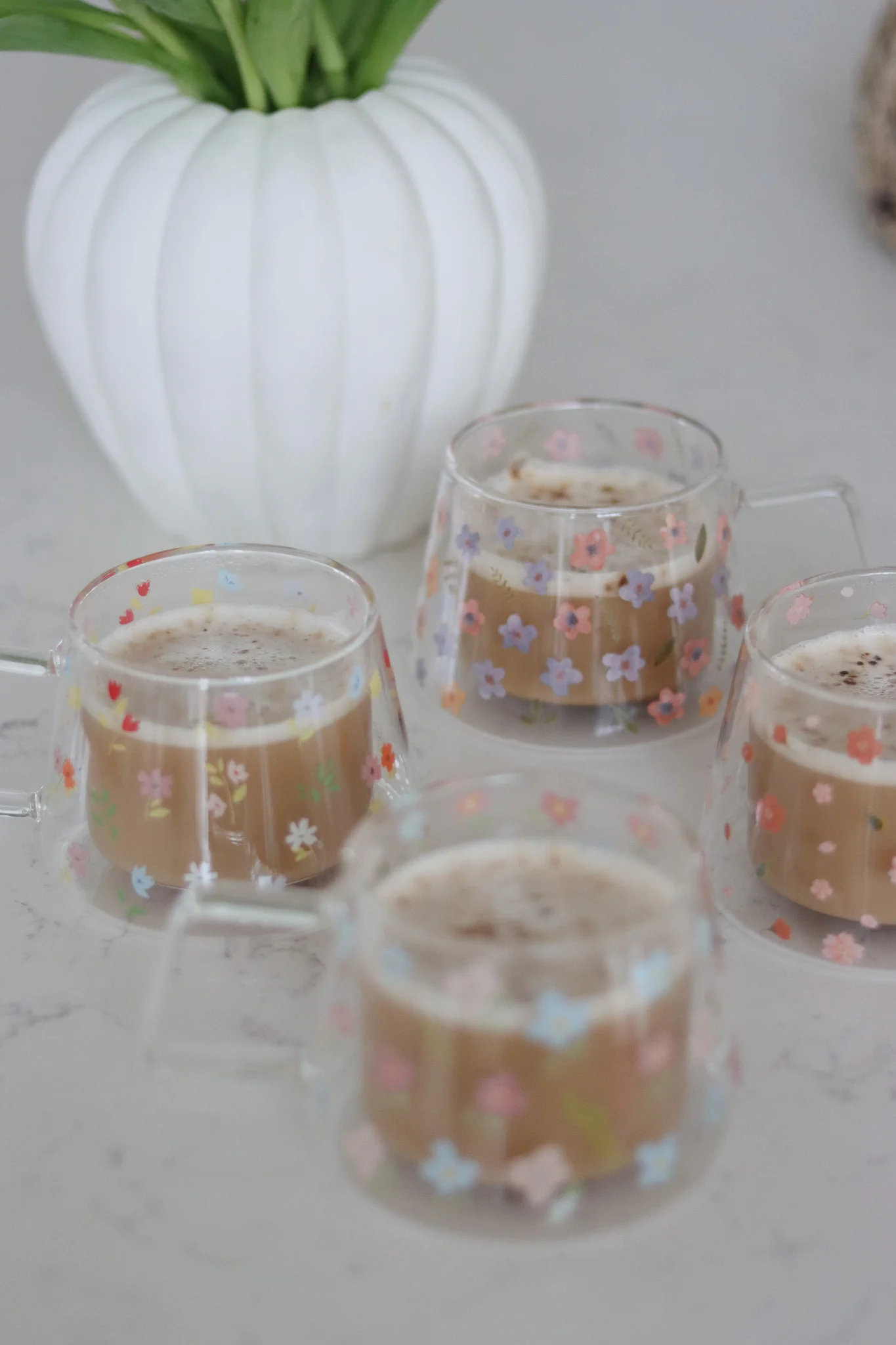 Wrap Around Double Walled Glass Mug Set – 4 Piece – Florals - Image 4